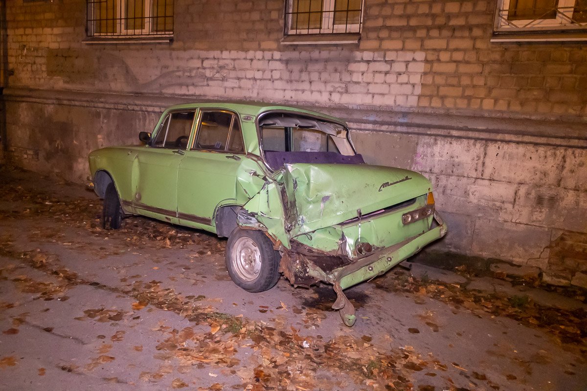 Протаранил автомобиль Протаранил автомобиль