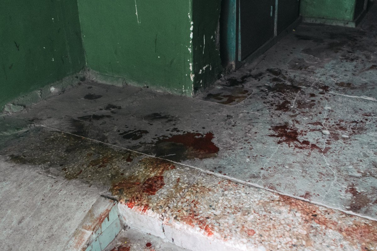 По неподтвержденной информации, мужчина нанес пострадавшему около 7 ножевых ранений