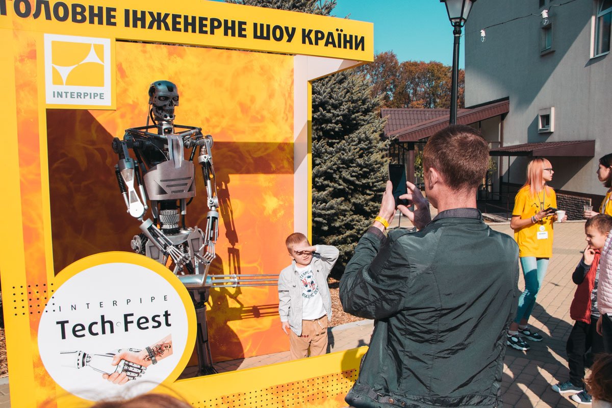 В Днепре на Interpipe TechFest показали образование будущего 2
