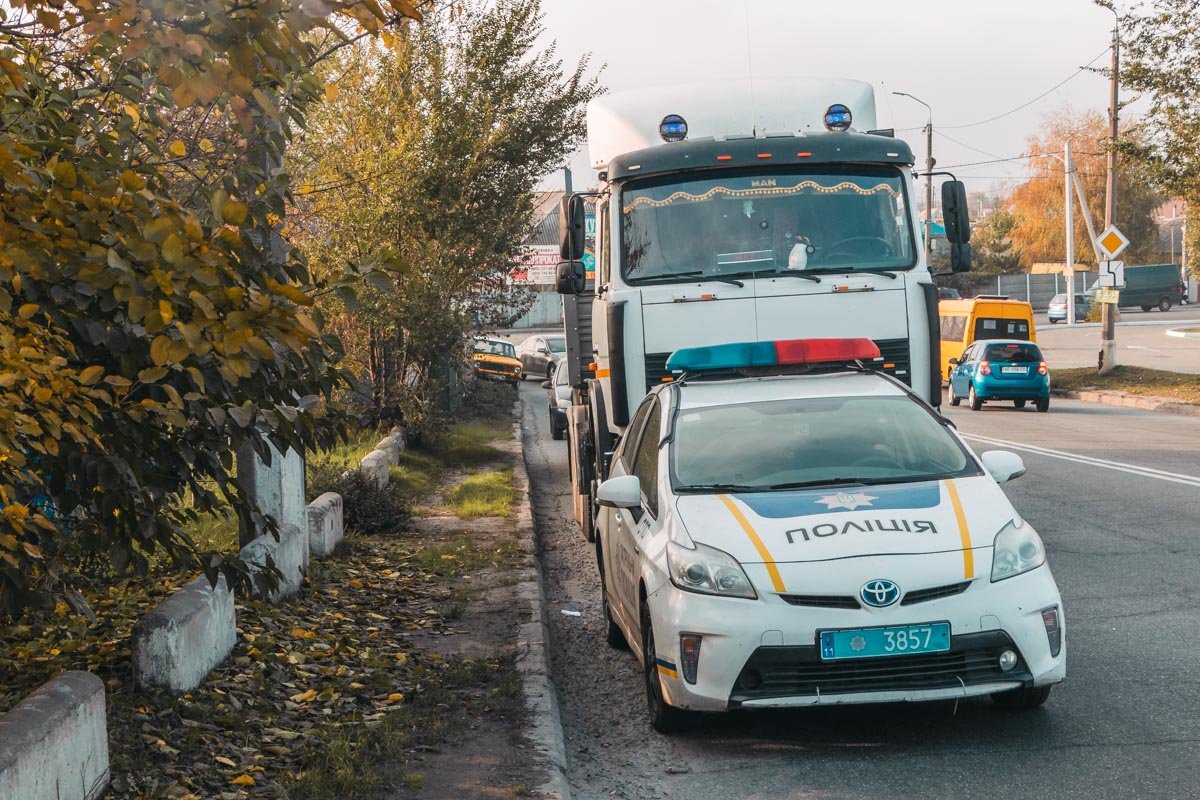 ДТП случилось перед заездом на виадук ДТП случилось перед заездом на виадук
