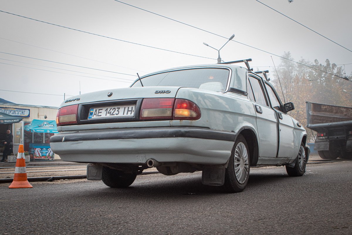 Водитель "Волги" потерял сознание за рулем Водитель "Волги" потерял сознание за рулем