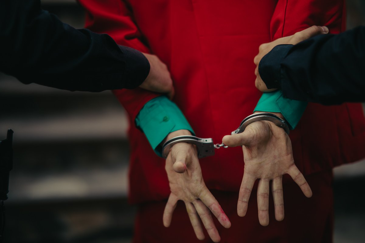 Никому нельзя доверять