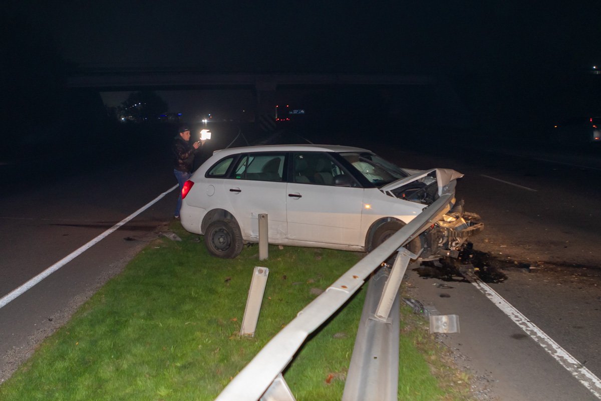 Водитель к счастью не пострадал и от госпитализации отказался