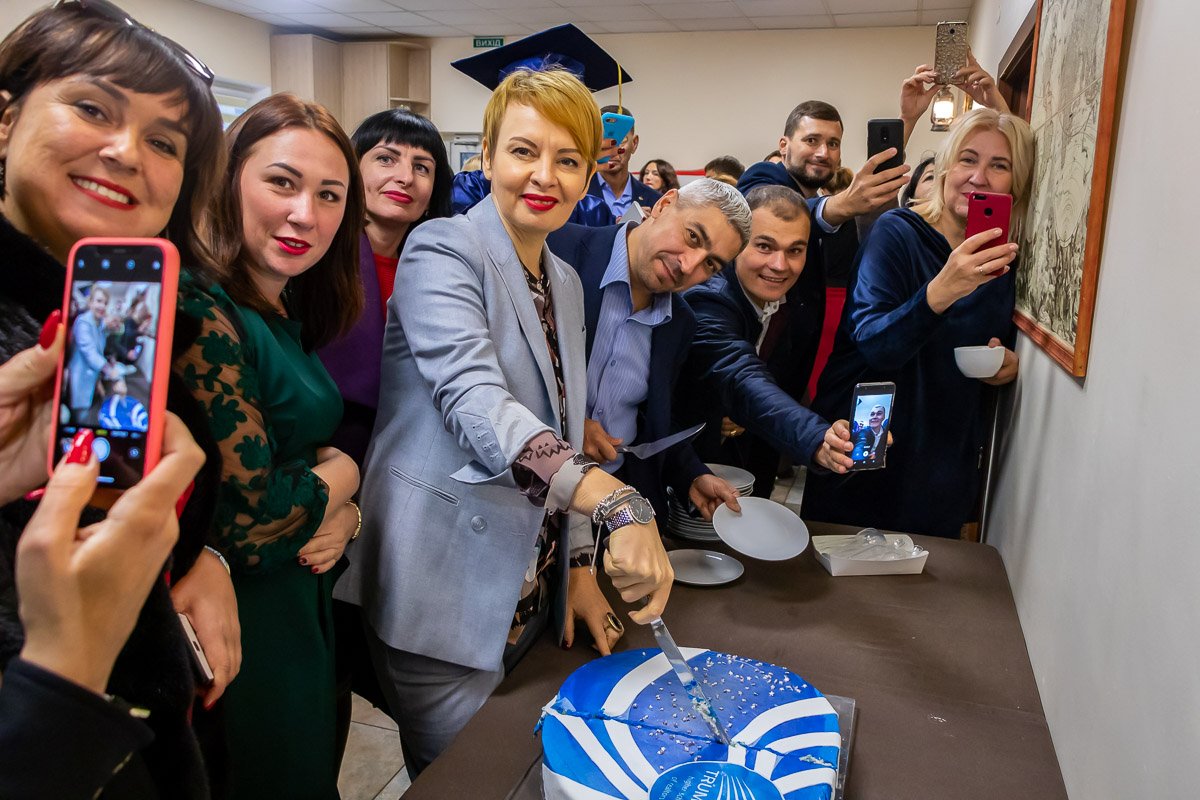 Останутся большой семьей