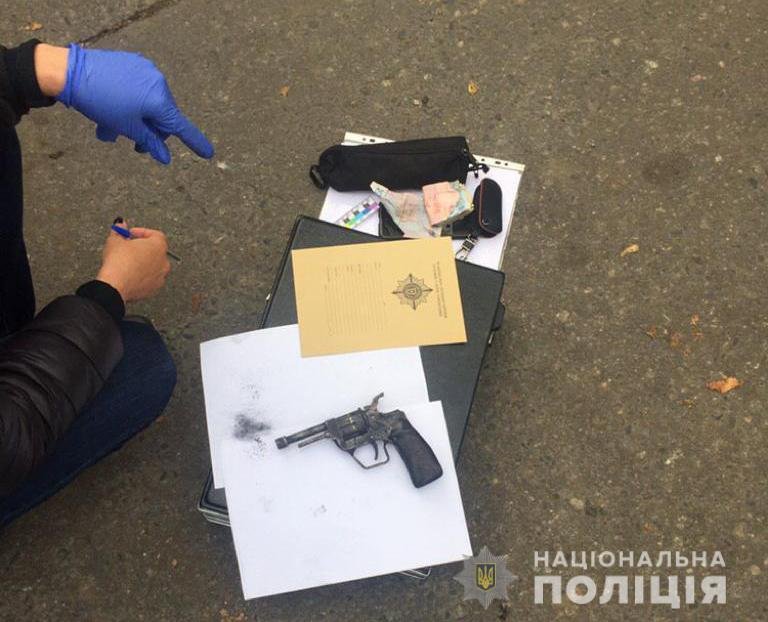 Задержали троих Задержали троих