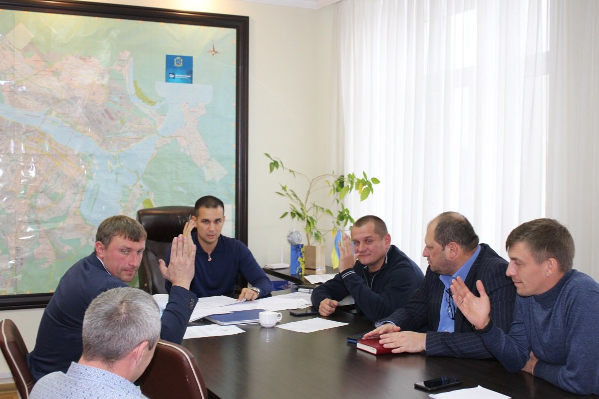 В Днепре бойцы ООС смогут бесплатно оставлять свои авто на парковках 1