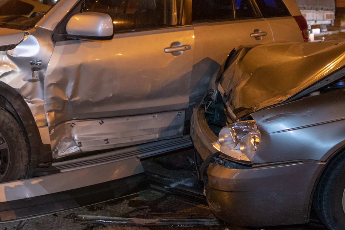 Из-за столкновения остановилось движение трамваев в обоих направлениях Из-за столкновения остановилось движение трамваев в обоих направлениях