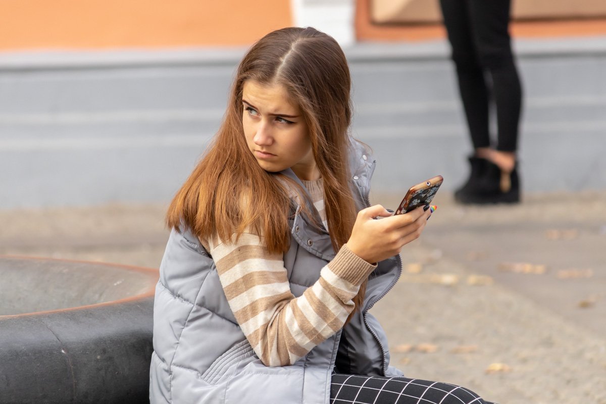 Когда услышал любимую песню и она отвлекла тебя от новостной ленты Когда услышал любимую песню и она отвлекла тебя от новостной ленты