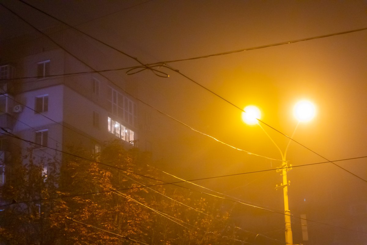 Свет твоего окна... Свет твоего окна...