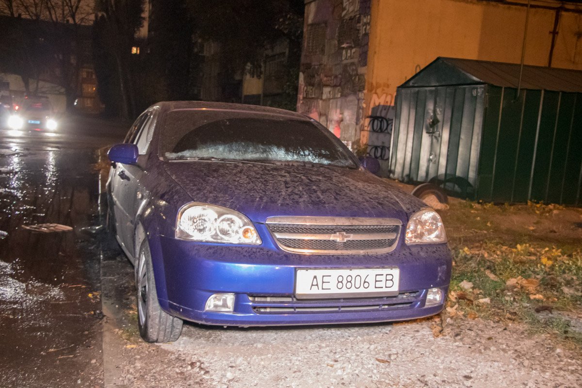 Впереди повреждений не так много, как сзади