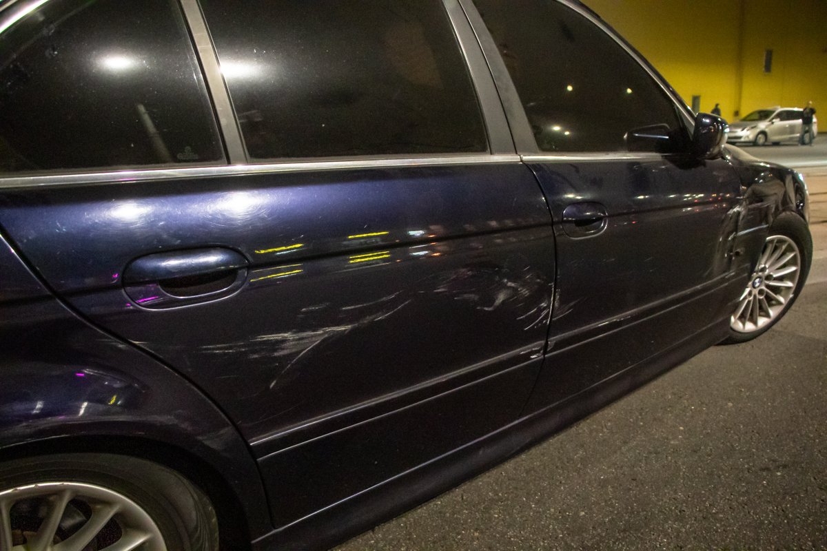 Следы от столкновения  Следы от столкновения