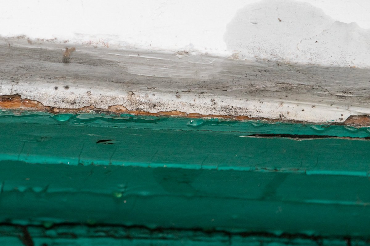 Жители вызвали к месту аварийщиков Жители вызвали к месту аварийщиков