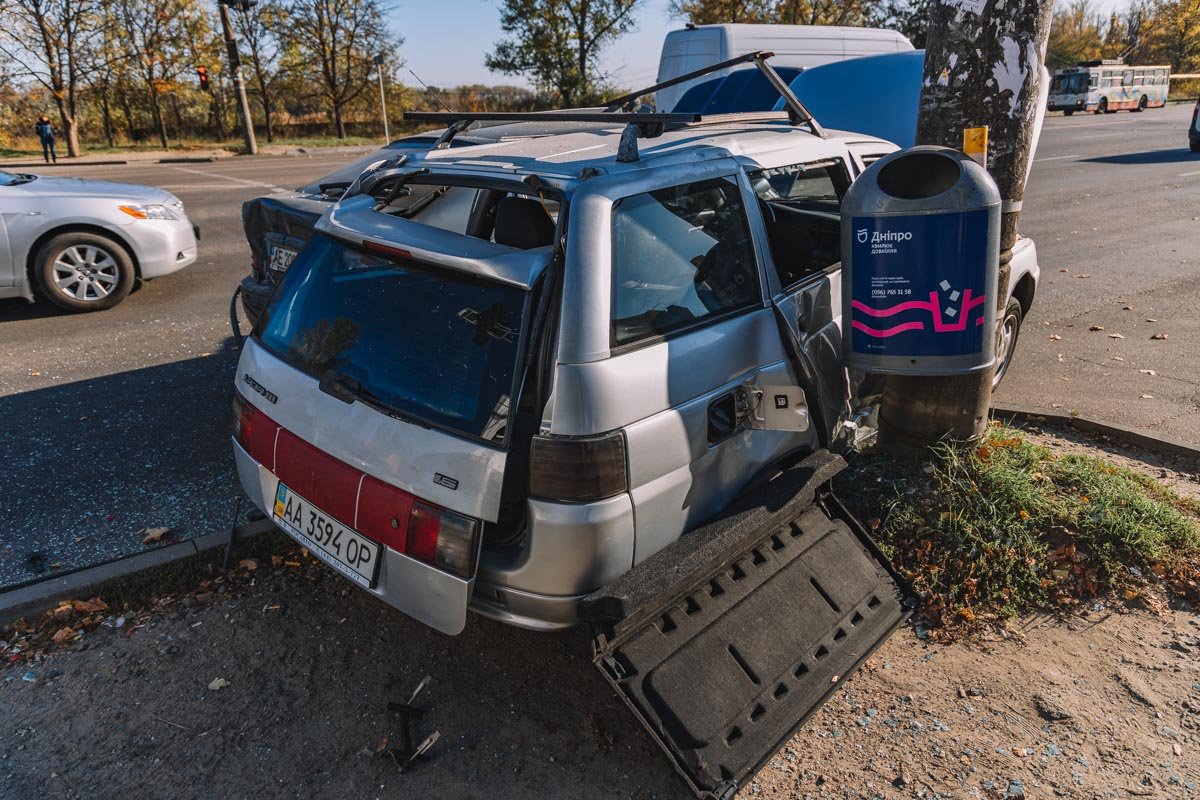 Водитель Lada сперва от медицинской помощи отказался, но позже все же обратился к медикам