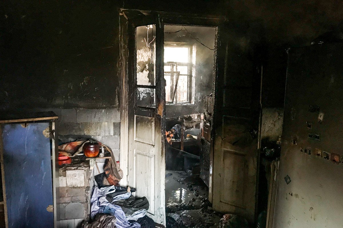 Выгорело 3 комнаты Выгорело 3 комнаты