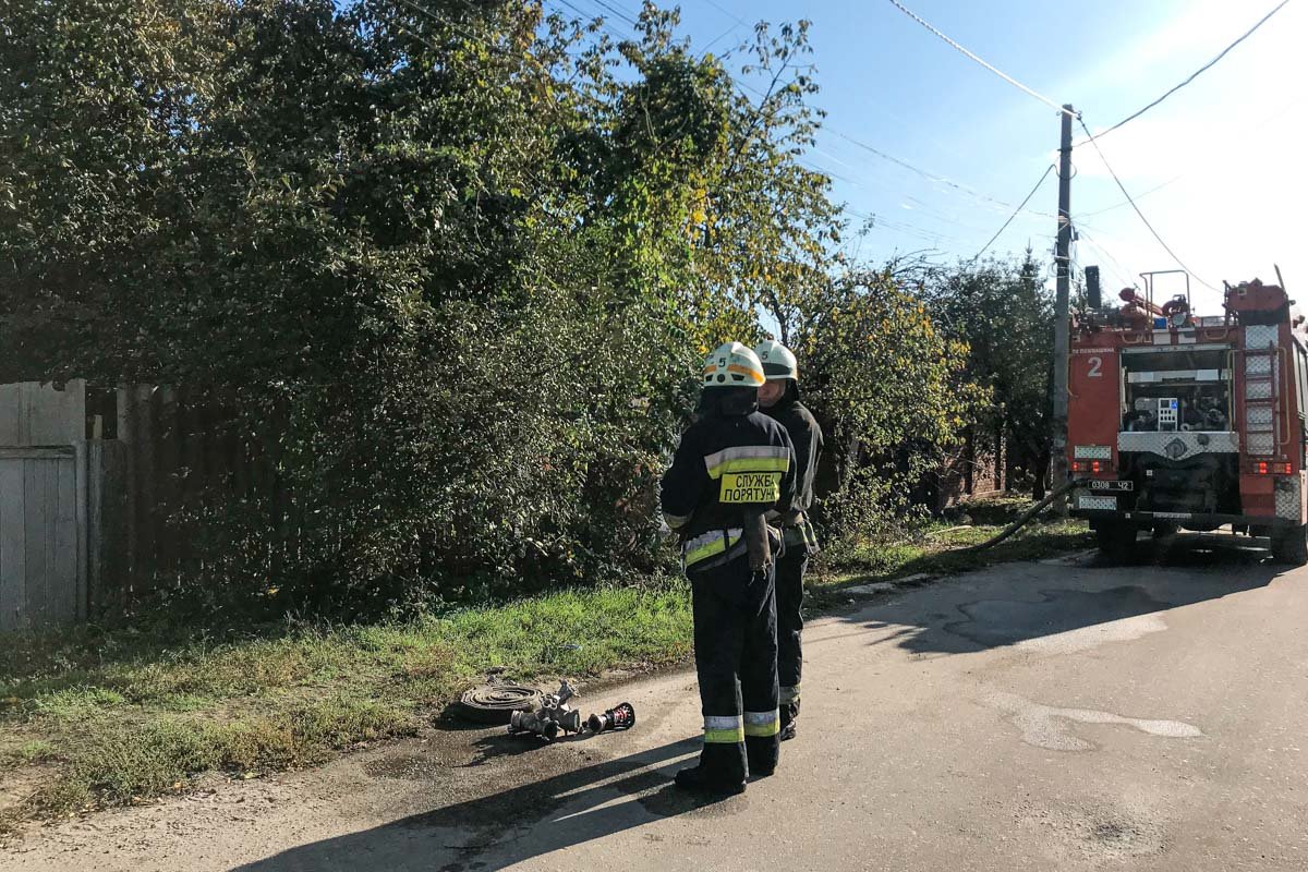 Пожарные ликвидировали очаг возгорания Пожарные ликвидировали очаг возгорания