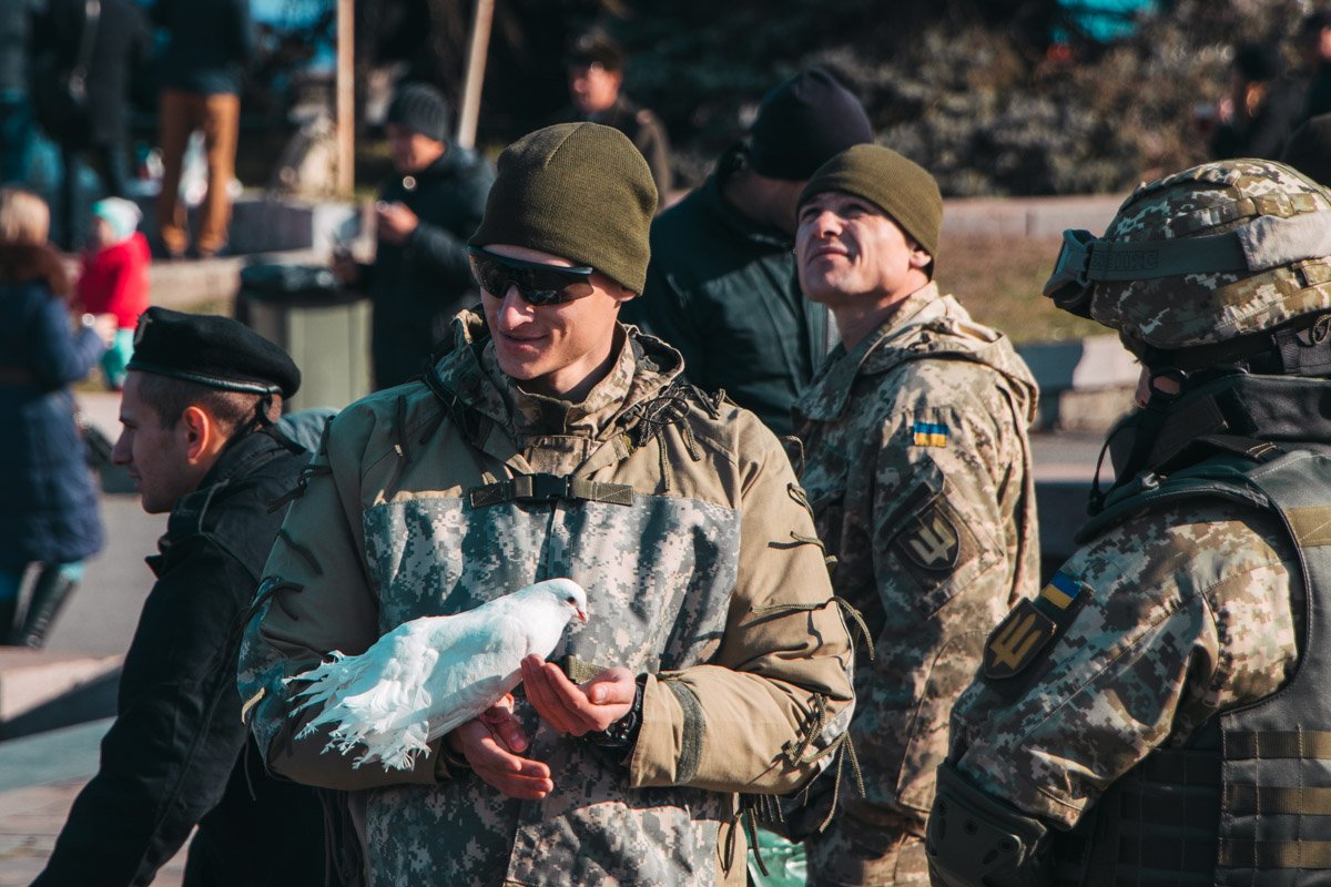 Мир путем Победы