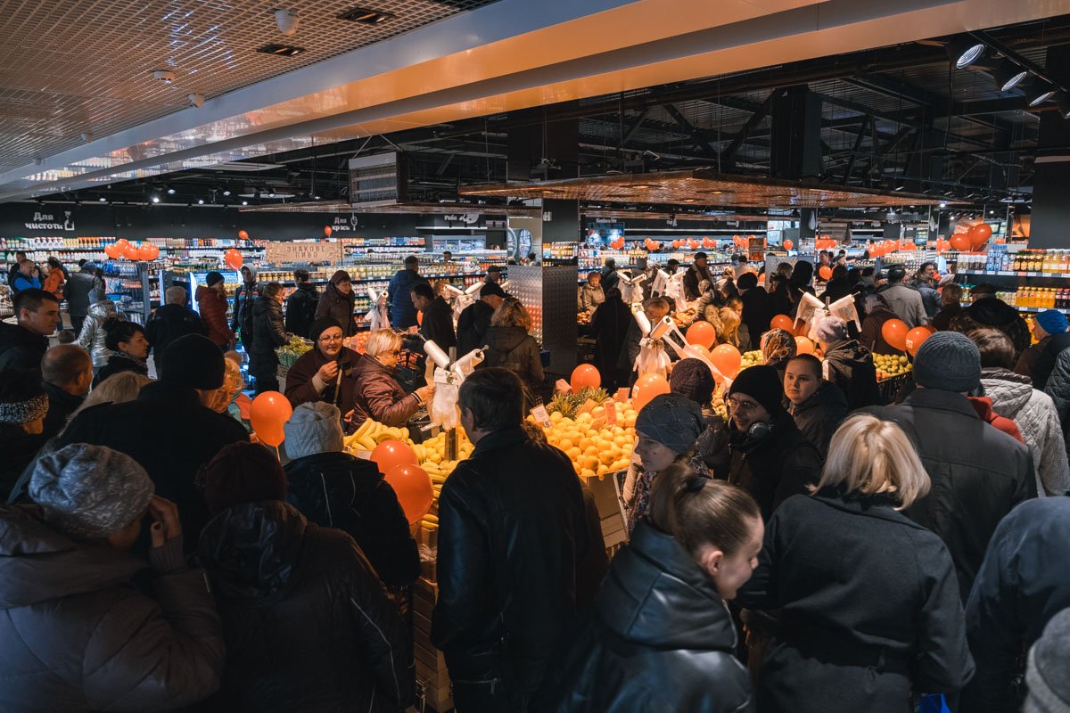 В Днепре на Донецком шоссе прошло громкое открытие нового АТБ 4