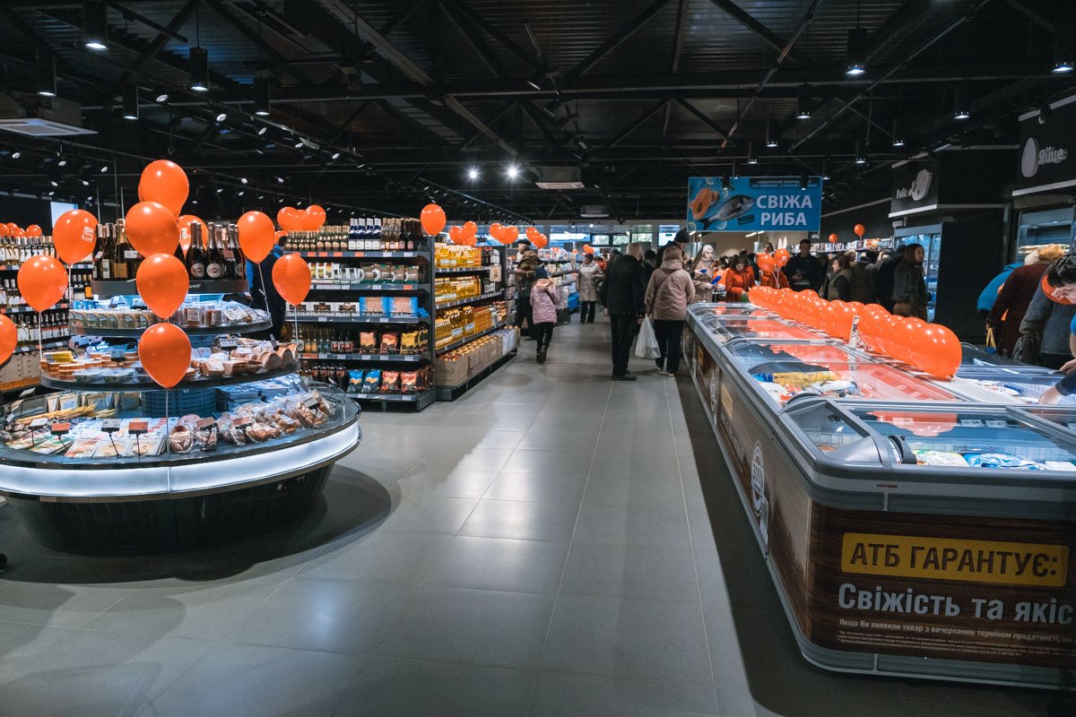 В Днепре на Донецком шоссе прошло громкое открытие нового АТБ 7