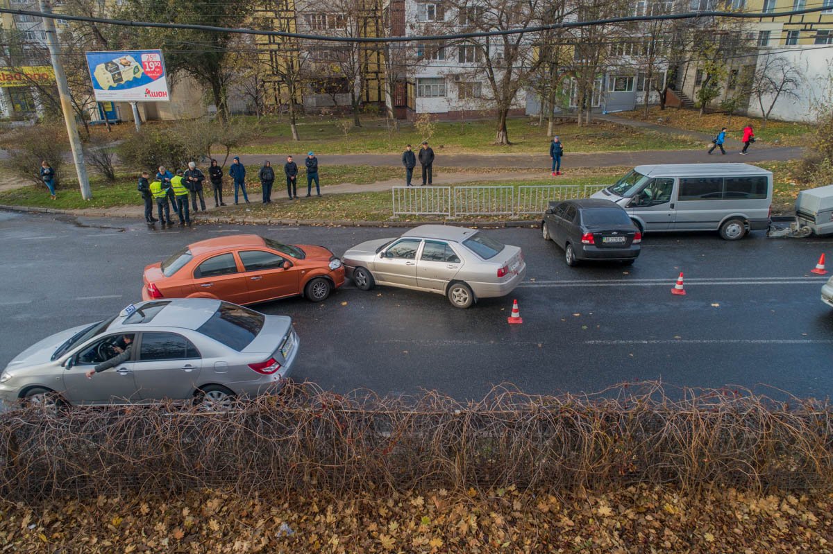 На Березинке слуилось сразу два ДТП