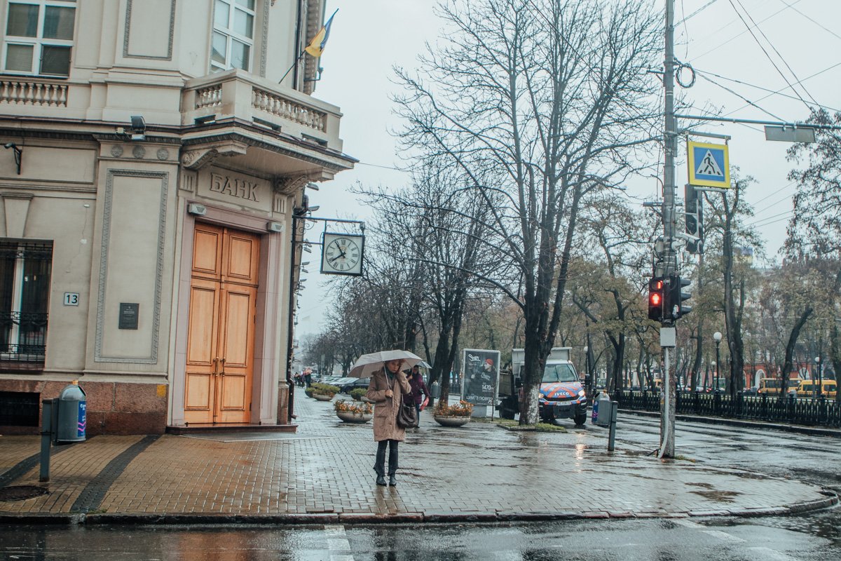 Прячьтесь под навесами