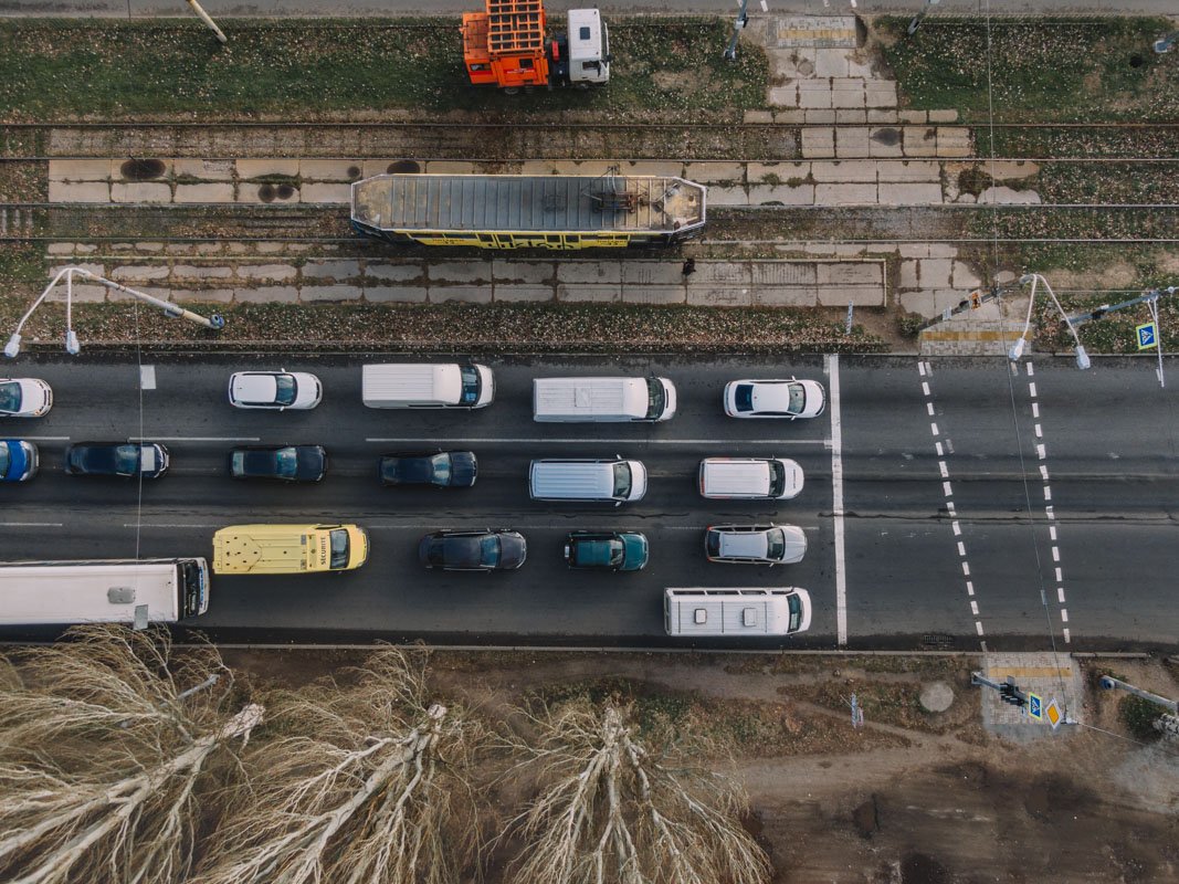 Больше ям и выбоин