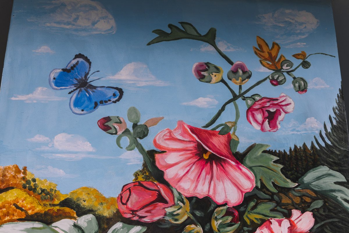 Ведь у них во дворе теперь всегда будет лето