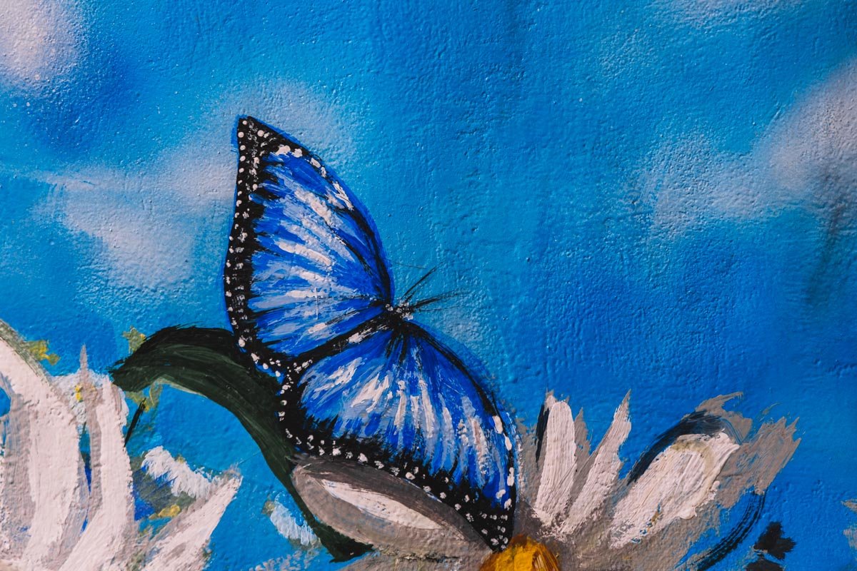 Даже в самый хмурый день от такого рисунка можно зарядиться позитивом и вдохновением