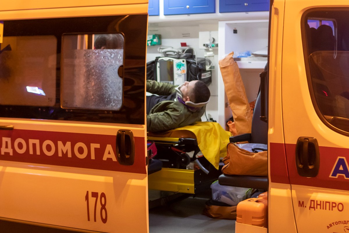 В центре Днепра напротив «Смартс» Daewoo сбил пешехода 4