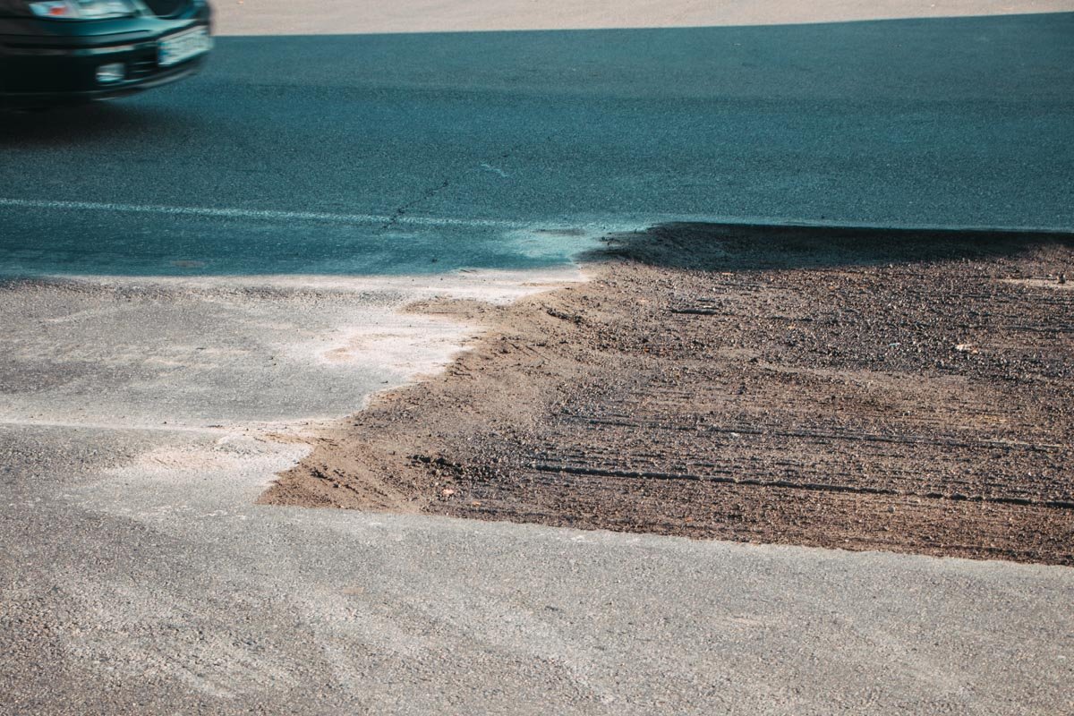 Ямочный ремонт планируют закончить в ближайшее время Ямочный ремонт планируют закончить в ближайшее время