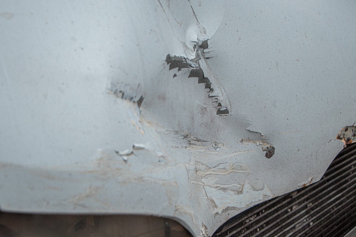 На маршрутке остались вмятины На маршрутке остались вмятины