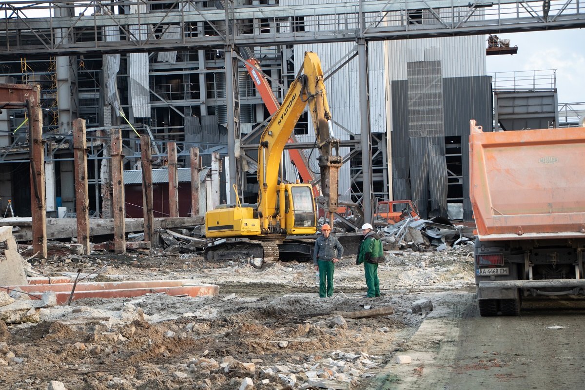 На заводе «Потоки» восстанавливают пострадавшие во время ЧП помещения 1