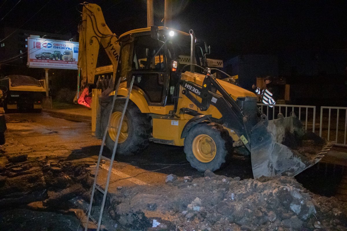 Работы ведут целый день Работы ведут целый день