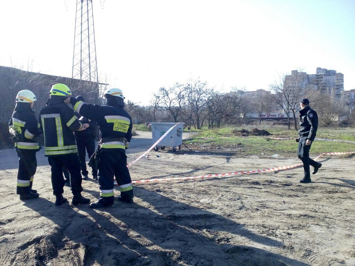 Место сразу оградили лентой