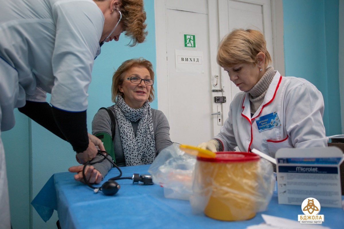 Каменская «Бджола» провела социальную акцию ко Всемирному дню борьбы с диабетом 3