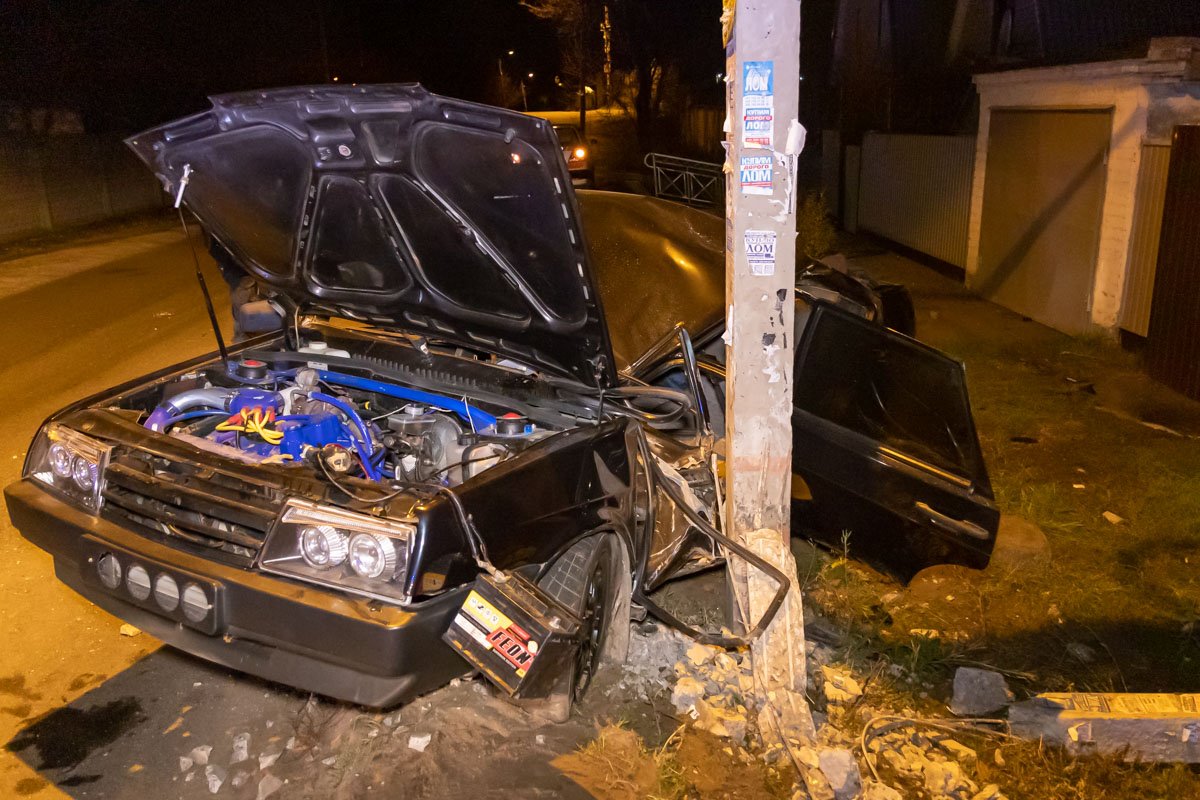 Удар пришелся на сторону водителя