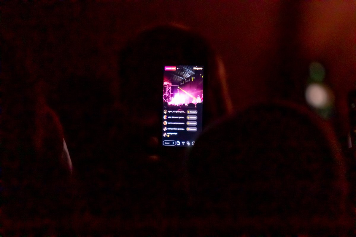 У тебя слишком мало подписчиков для прямых эфиров, крошка :D