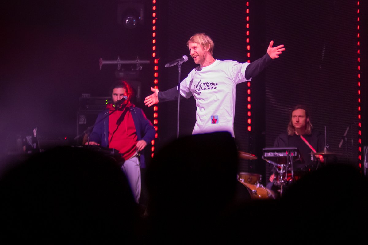 Когда узнал, что помещение, где ты выступаешь, не отапливается 