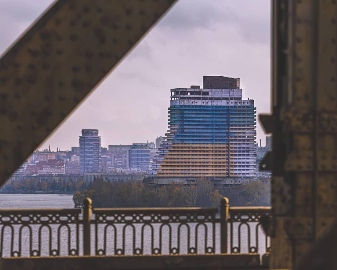 Хоть вещица и бесполезная, но без него уже трудно представить наш город. Фото: deniska_ua Хоть вещица и бесполезная, но без него уже трудно представить наш город. Фото: deniska_ua