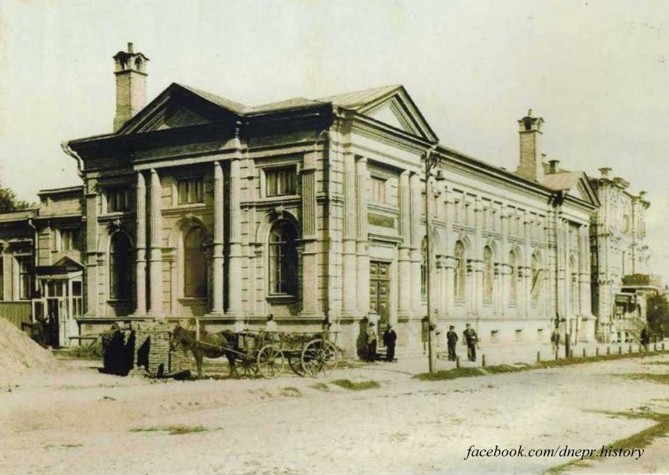 Впервые фильм в нашем городе показали в «Аудитории народных чтений» Впервые фильм в нашем городе показали в «Аудитории народных чтений»