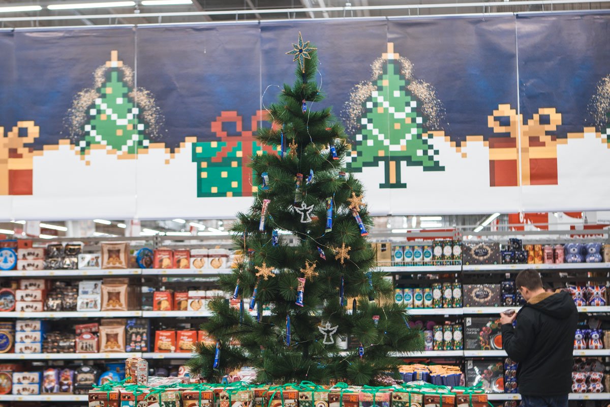 Покупайте искусственные елки Покупайте искусственные елки