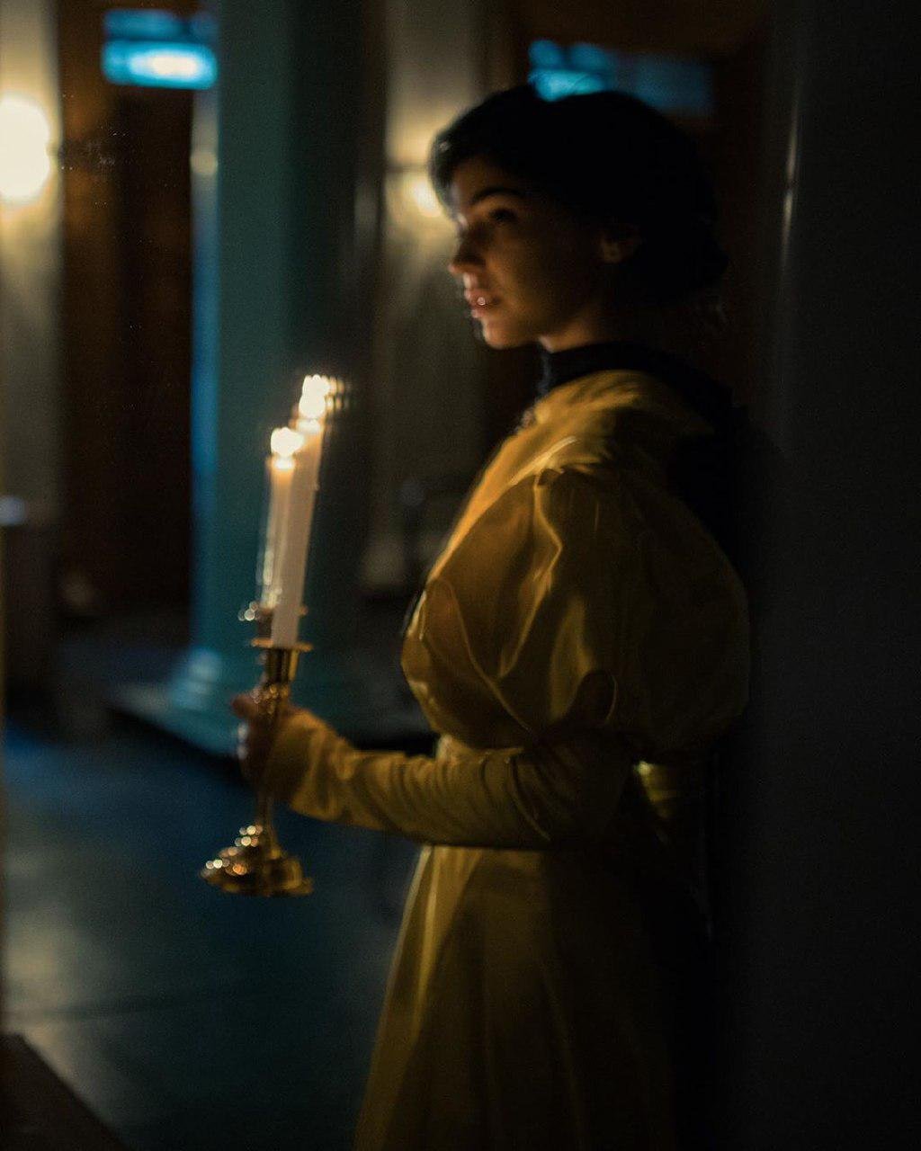 Во Дворце студентов в Днепре сняли мистический косплей на фильм "Багровый пик" 9