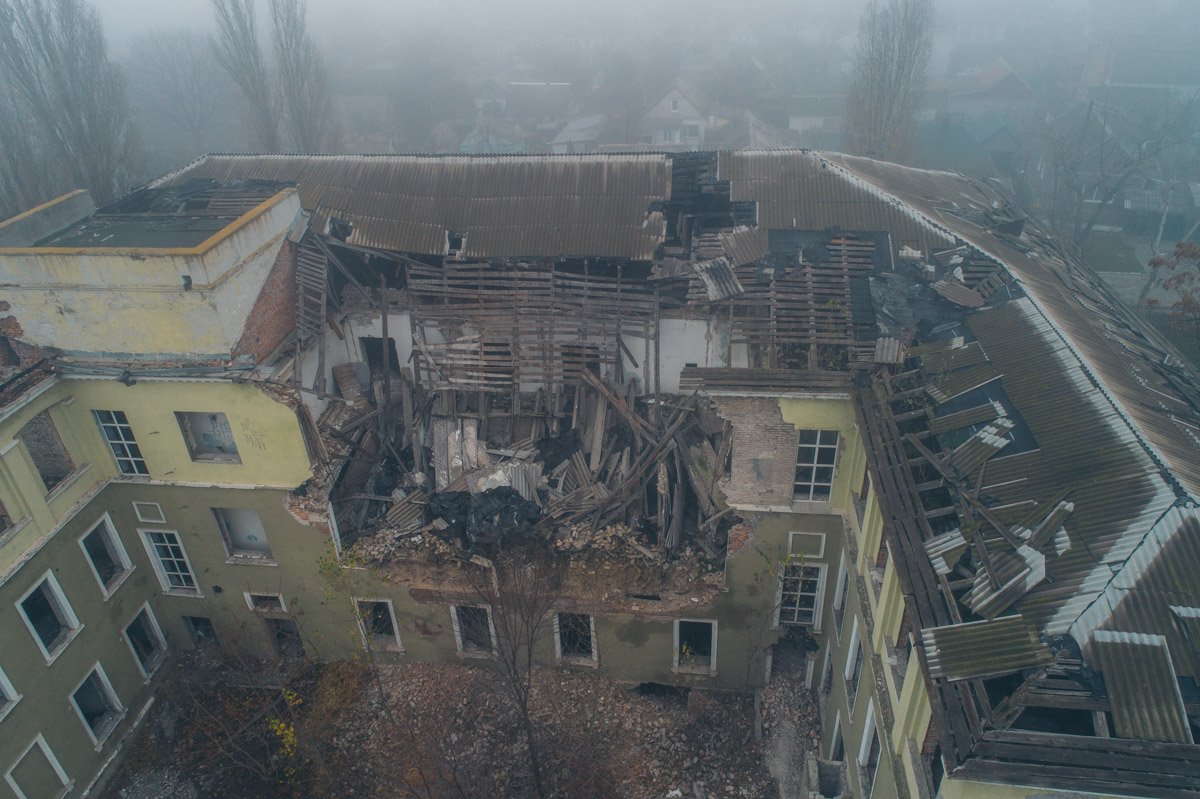 Грустно видеть ее в таком виде Грустно видеть ее в таком виде