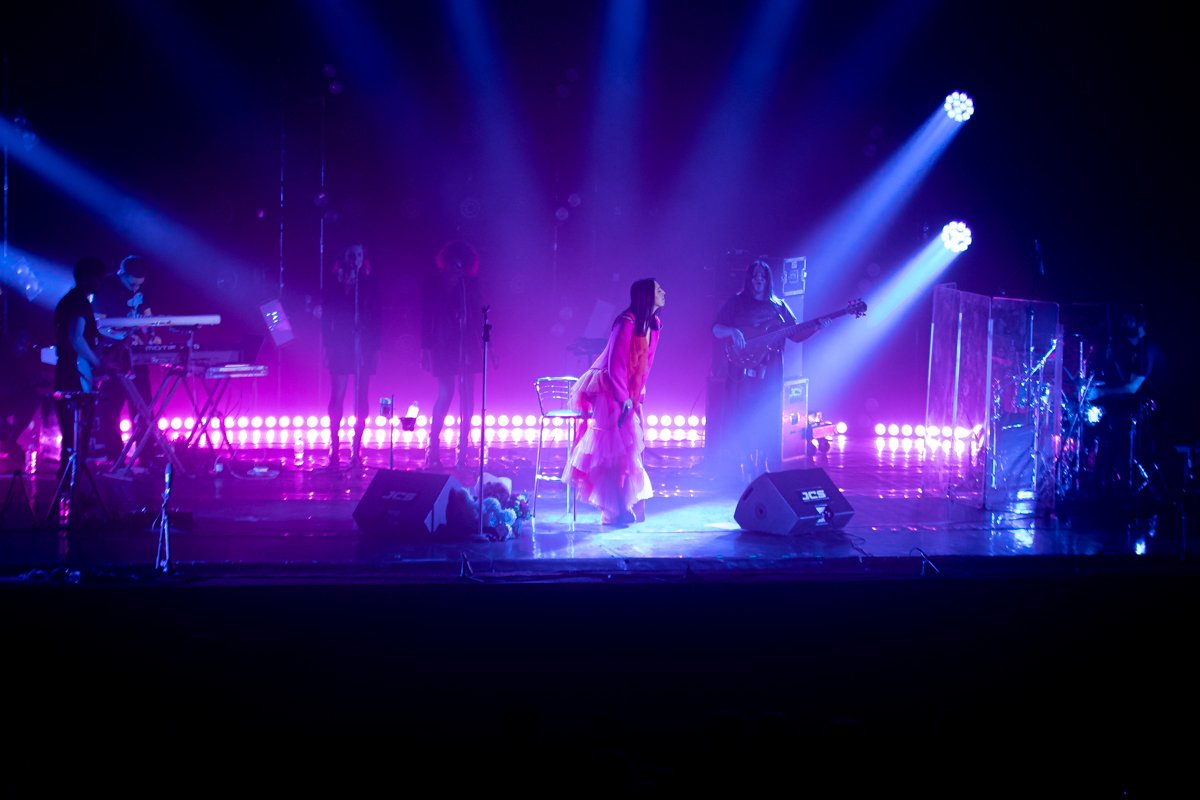 В стенах театра В стенах театра