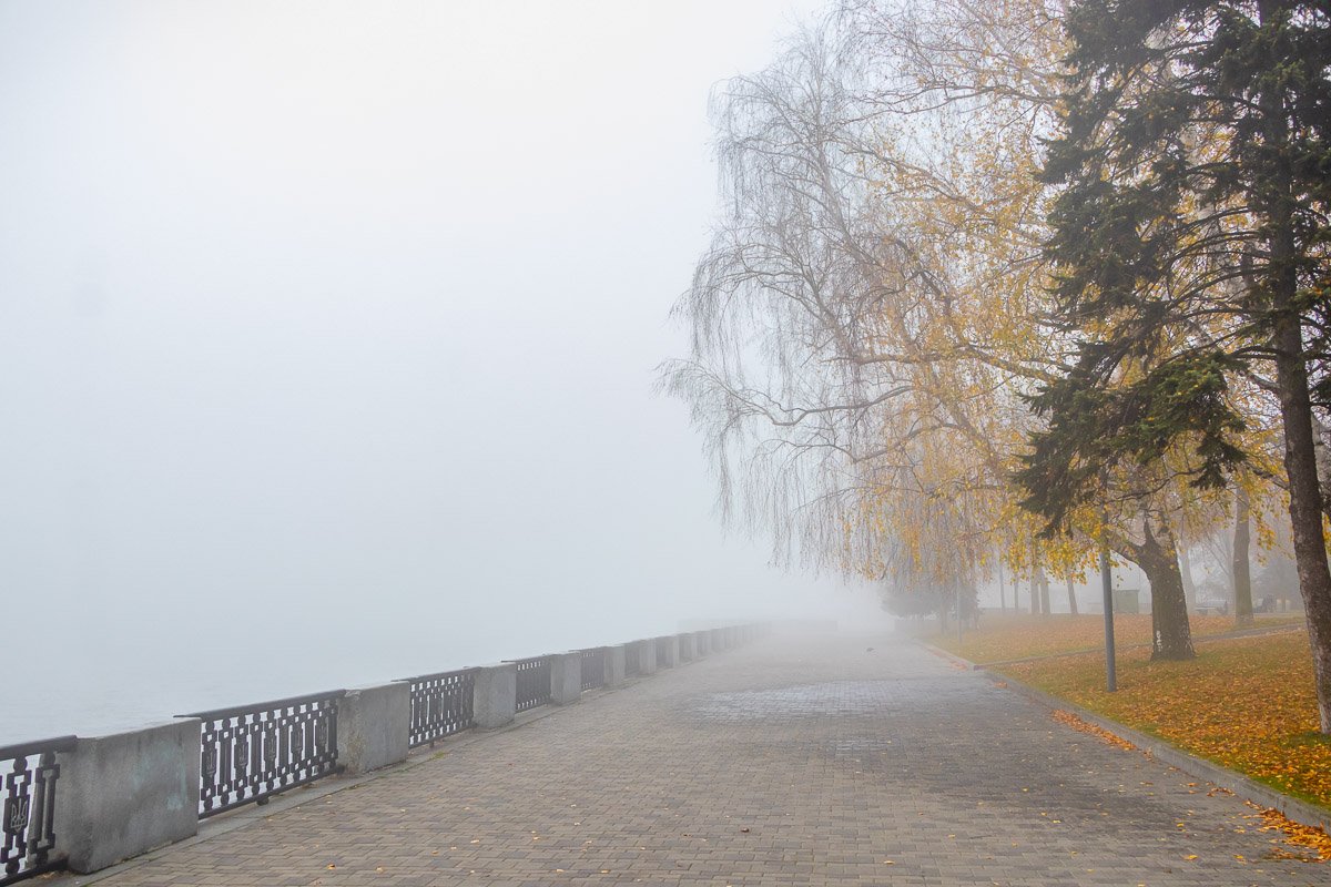 Серый город