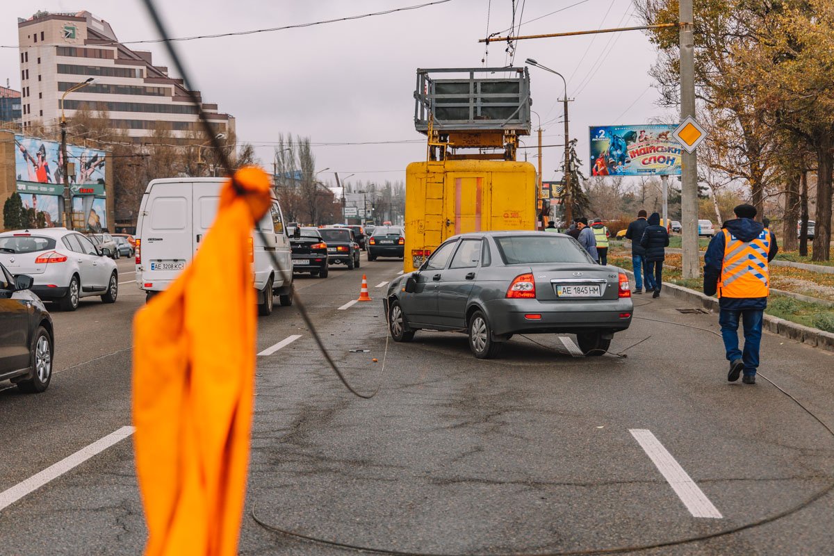 Повреждена и Lada