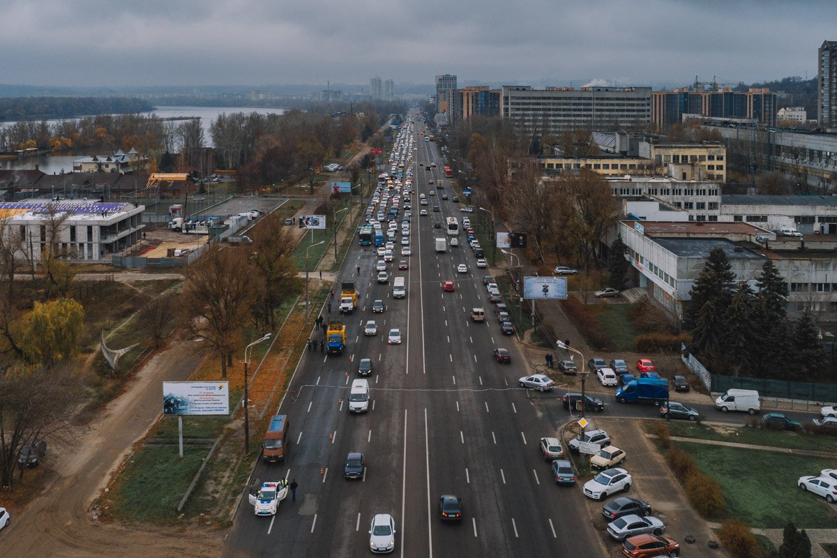 Напряженно