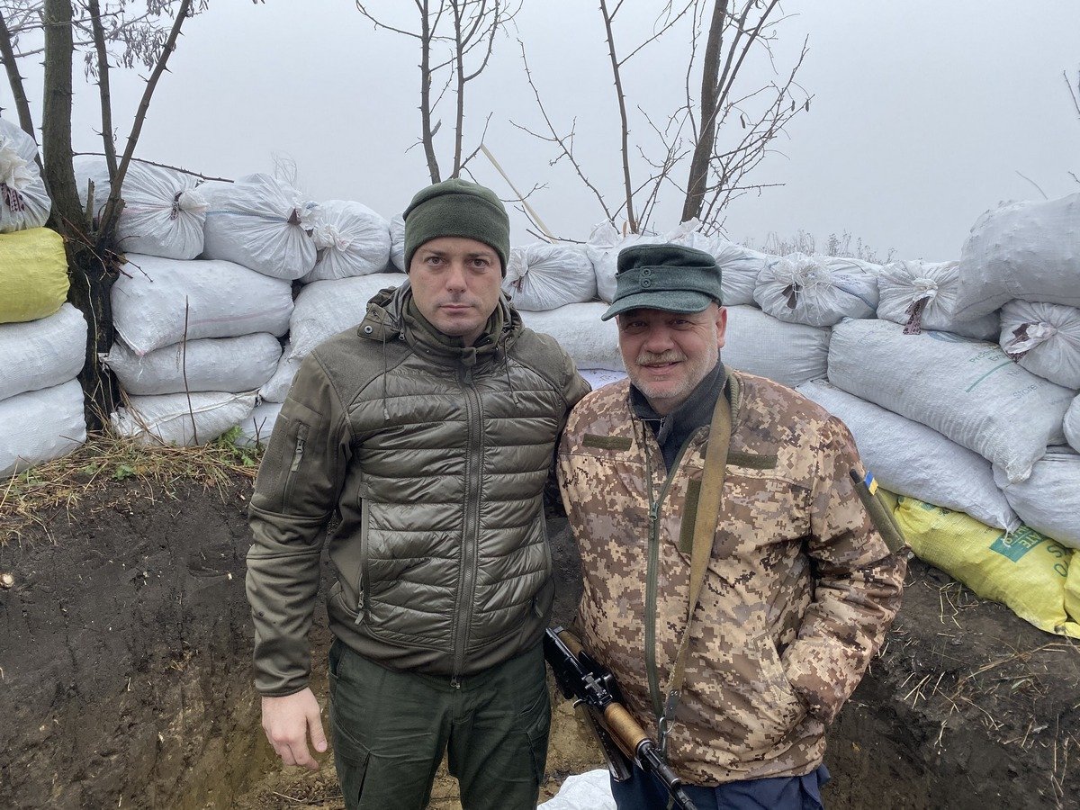 Мэр Каменского ездил в зону ООС 1