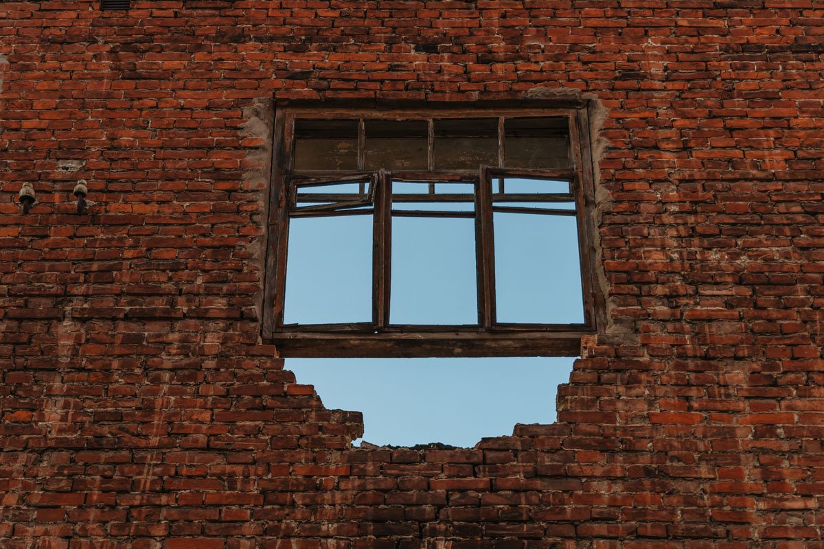 Днепр разрушается