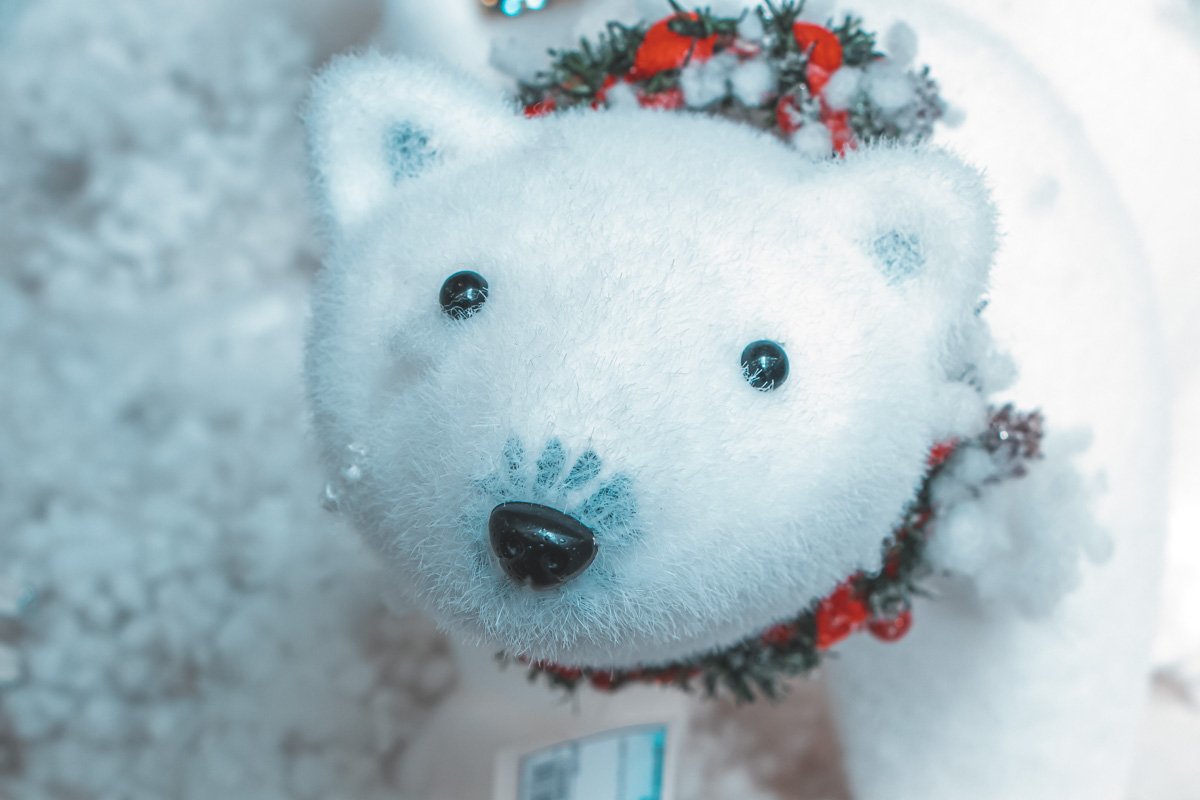 Новый год к нам мчится 