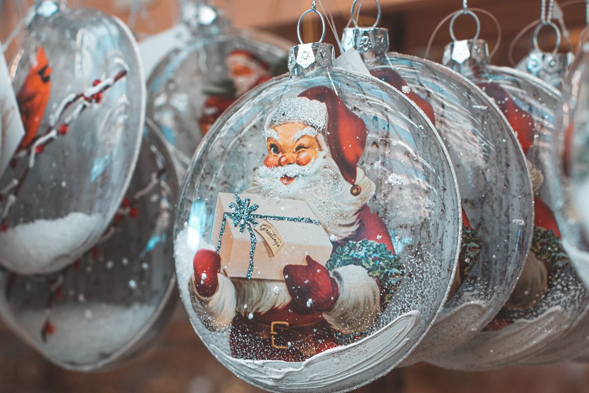 Праздник к нам приходит